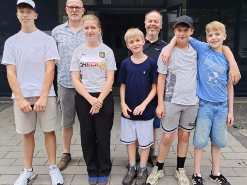Schüler im Medaillen Fieber